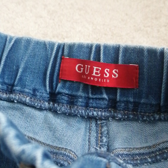 Guess Jeans - Picture 5 of 8